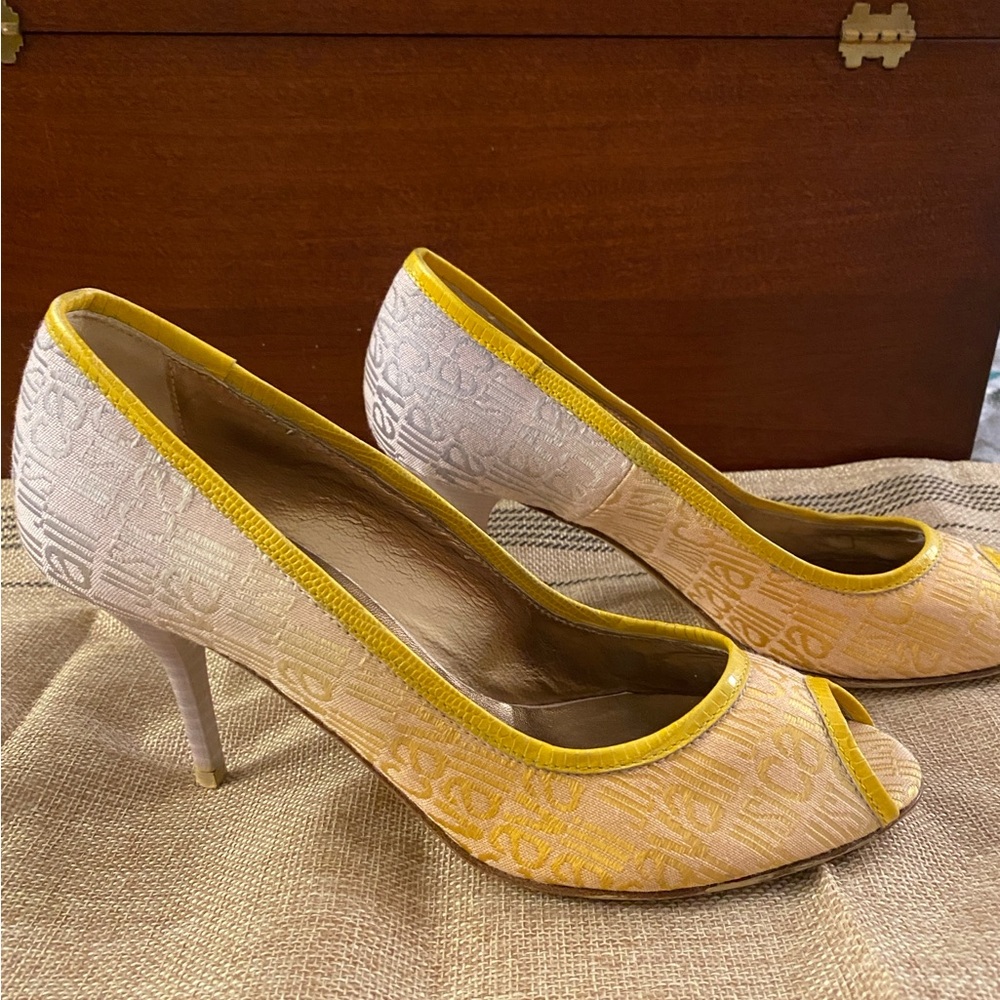 Just Cavalli Yellow and Cream Logo Jacquard Peep-Toe Heels